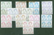 Niederlande Lot ex Mi # 1402 bis 1487 postfrische 4er-Bl�cke (59144)