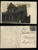 Rheine sw-Foto-AK Haus mit Frau und Kind 1914 (d5858)